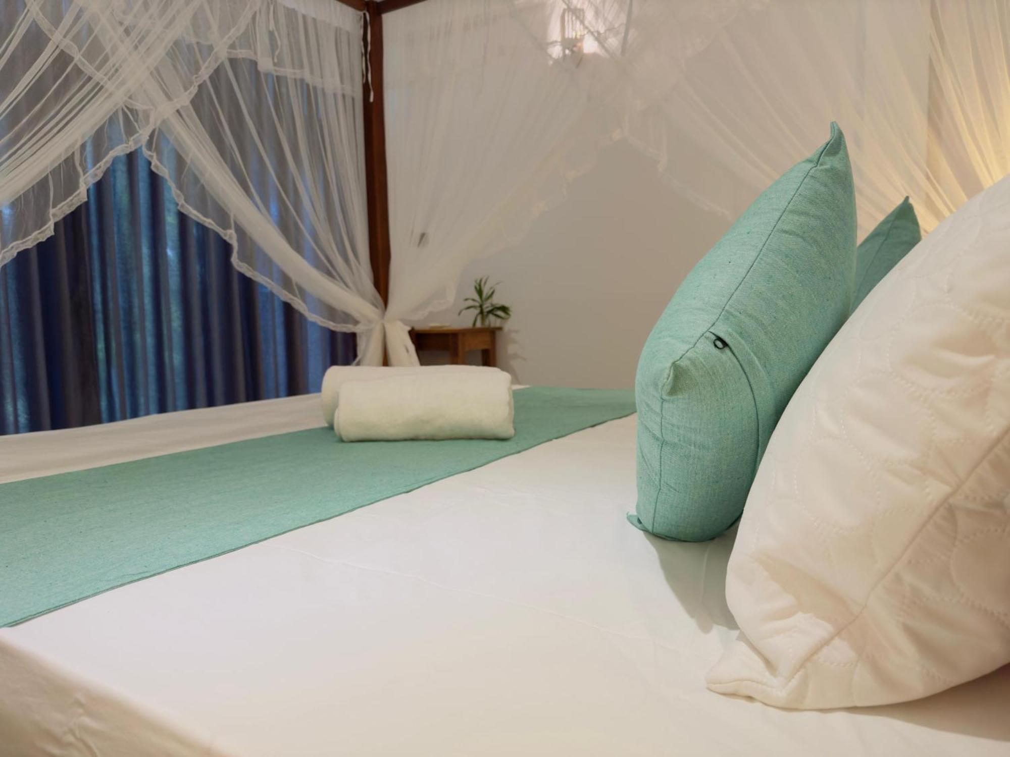 New Ocean Breeze Madiha Hotel Matara Kültér fotó