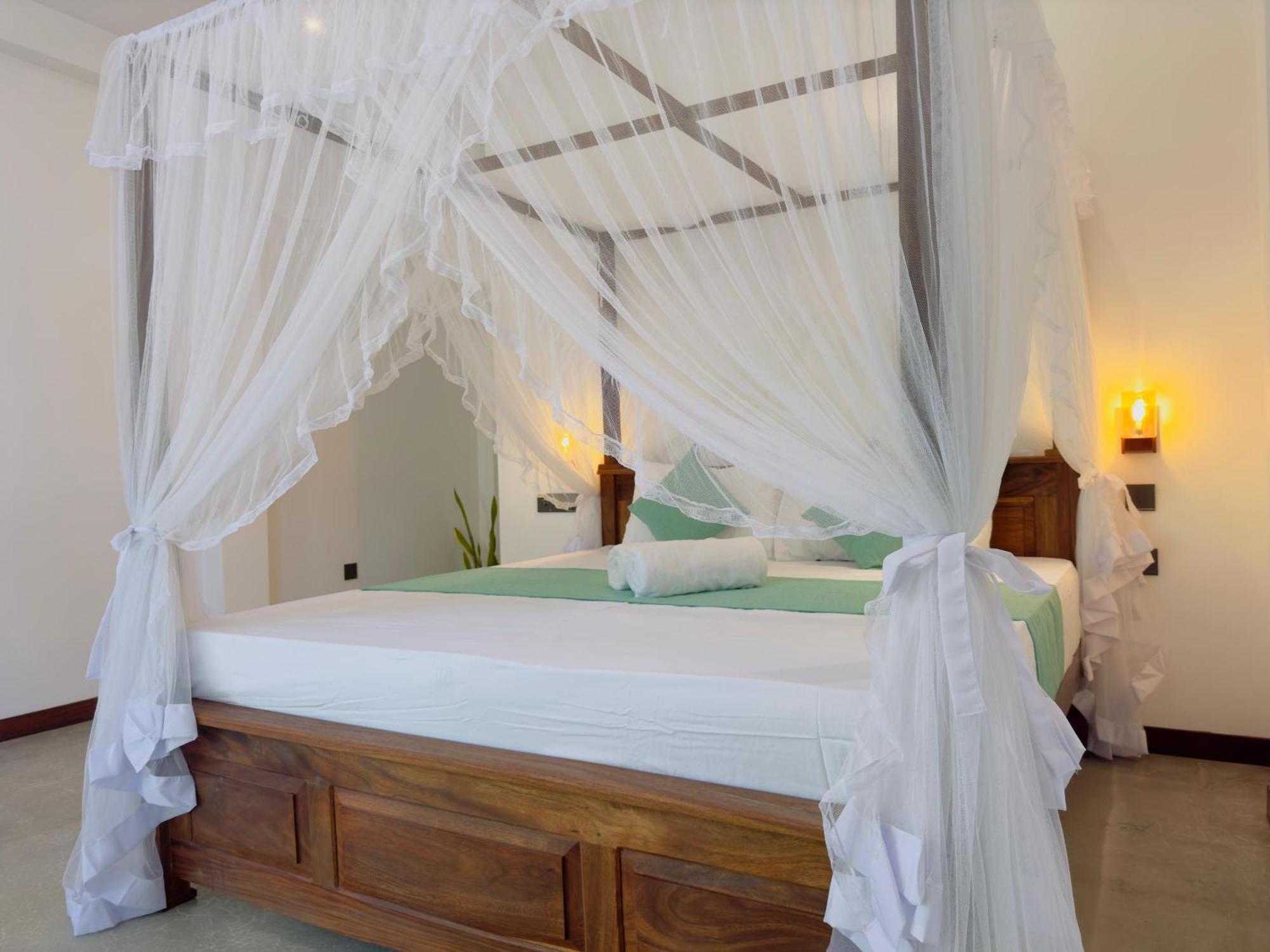 New Ocean Breeze Madiha Hotel Matara Kültér fotó