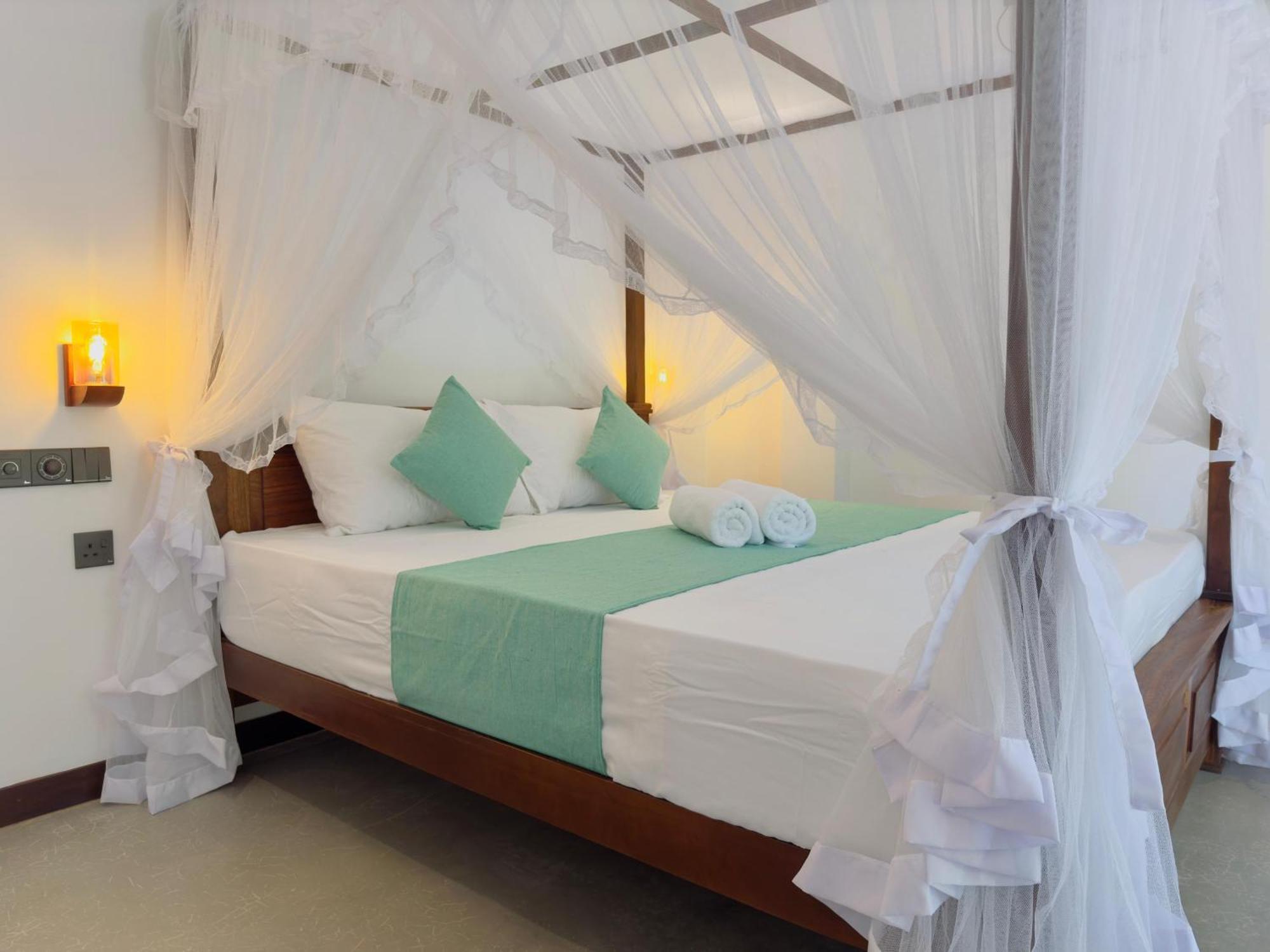 New Ocean Breeze Madiha Hotel Matara Kültér fotó
